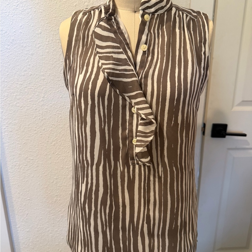 Banana Republic Brown and White Sleeveless Ruffle-Front Blouse